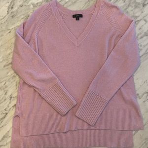 Light Pink/Lilac J. crew v-neck sweater, size M